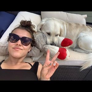 Meet your Posher, Elizabeth